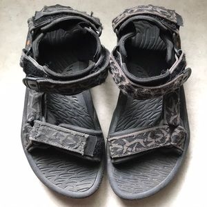 Women’s TEVA